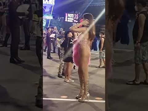 2 Beautiful Girls at Pattaya Thailand #shorts #ladybo #bangkok #thailand #girls #nightlife #bargirls