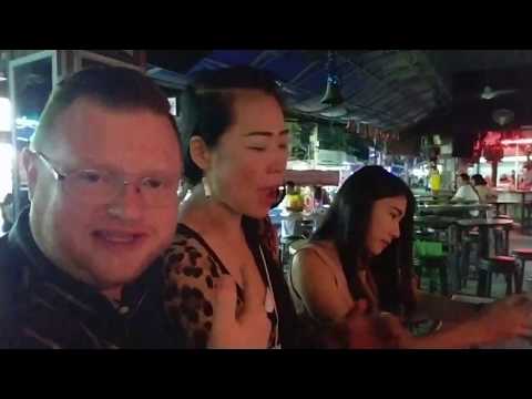 Bar Girls Walking St. Pattaya Thailand 🔴 Burger Planet LIVE Daily Vlog