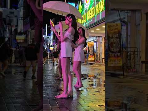 Beautiful ladyboys freelancers! Pattaya Walking Street Nightlife Scenes.