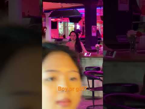 Boy or girl? Maybe ladyboy, Pattaya, Walking street #shorts #thailand #pattaya