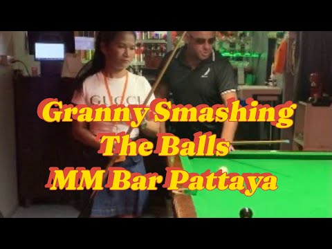 FUN TIMES WITH THAI BAR GIRLS MM BAR PATTAYA #Free Pool | 80’s  MUSIC AND CHEAP BEER