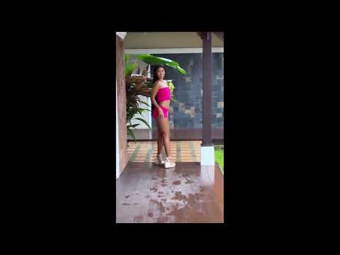 Girls from Thailand. How is Thailand now? Pattaya freelancers waiting for customers.