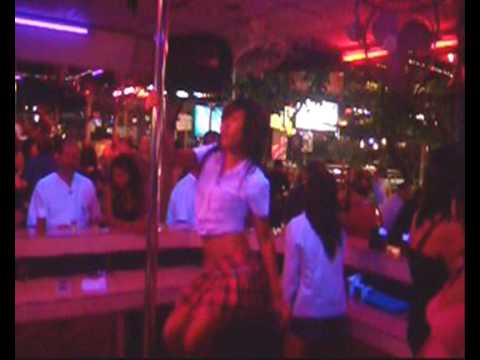 Pattaya, Bar Girls