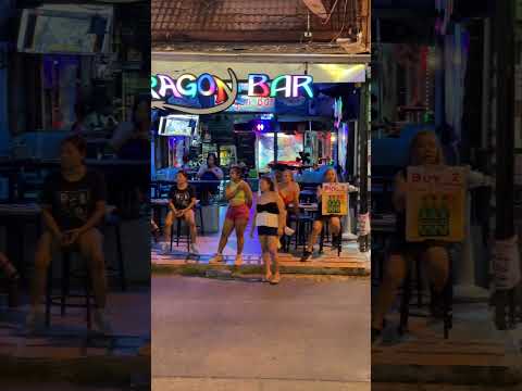 Pattaya, Bar girls at work, Nightlife 14.04.2023