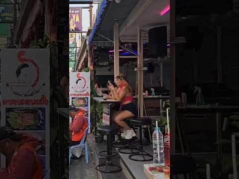 Pattaya Beach life #bars #girls #thaigirls #beach #beachlife #beachvibes #thailand