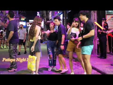Pattaya Walking Street Freelancers | Pattaya Walking Street Saturaday Night Scene | #PattayaThaiGirl