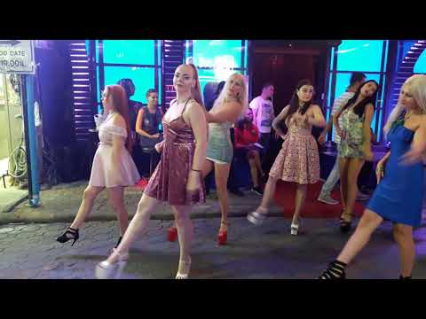 Russian girls dancing on Pattaya Walking Street