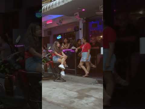 Sexy girl or ladyboy? Pattaya Soi Chaiyapoon (Pothole).