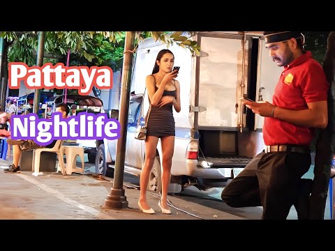 Thailand Pattaya Beach Road freelancers waiting for Customers 🇹🇭 Pattaya Nightlife | 9 pm to 01 am .