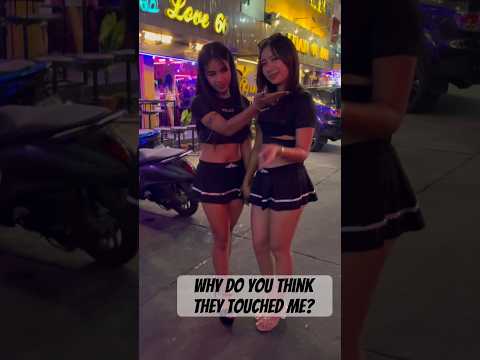 Two Beautiful Ladies performing in Pattaya #shorts #thailand #pattaya #lady