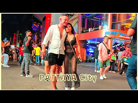 Beautiful single girls in Walking Street.