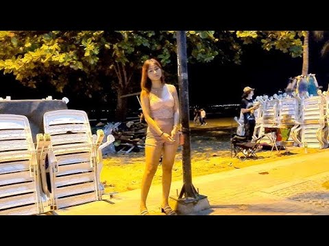 Pattaya Beach Road with MANY BEAUTIFUL LADIES -Pattaya Beach Road Scenes , Freelancers August 2023