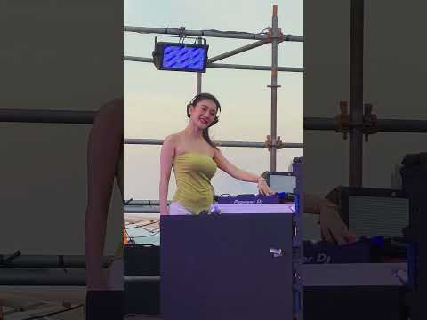 Pattaya Beautiful Girl 2024, #DJ, #nightlife, #Soi6, #beautifulgirl, #shorts