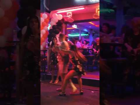 Pattaya Nightlife Soi 6 bar ladies #thailand #pattaya #nightlife