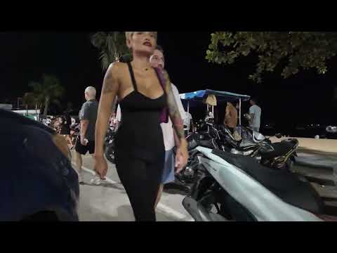 Beach Road. Amazing walk. Freelancers. 2025. Pattaya Through My Lens.