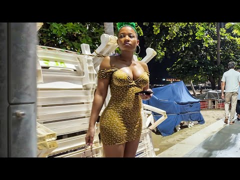 Beach Road Pattaya Moments, Cute Freelancers! 2025