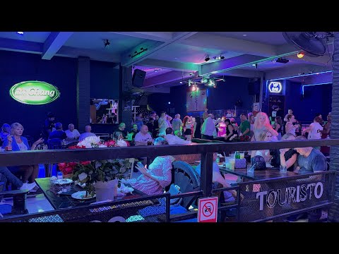 Beautiful Russian Girls Dancing 💃 Russian Club, Pattaya (@iHariWalkin Plz Subscribe)