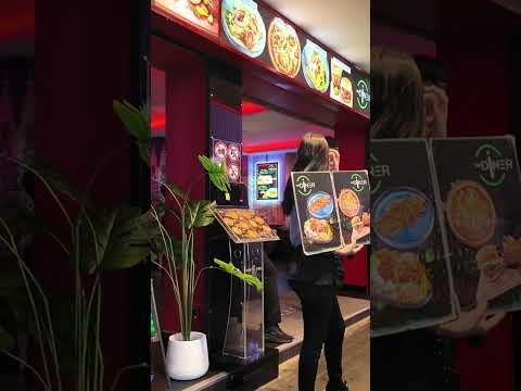 🔥 Nightlife on Fire | Freelancers Bring the Heat in Pattaya walking street🌙