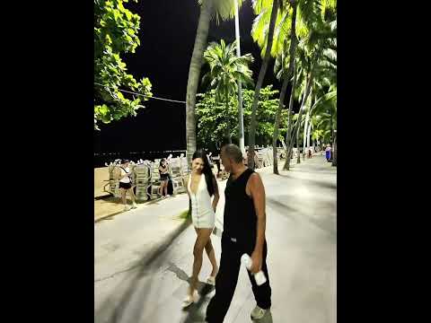 Original FREELANCERS Waiting! Sep 29, 2025! Beach Road fresh FLOWERS πΊ! PATTAYA!