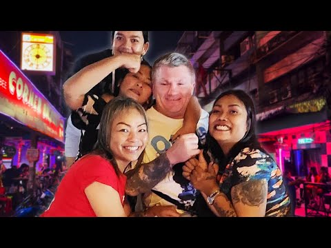 Pattaya Bar Girls Pay Tribute To Ricky Hatton