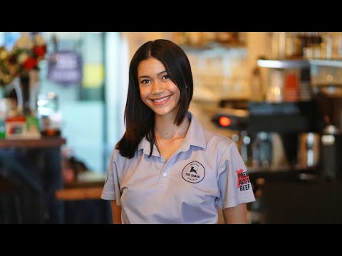 “Thai Girl Says ‘No’… But They Keep Asking!” Pattaya, Thailand 🇹🇭